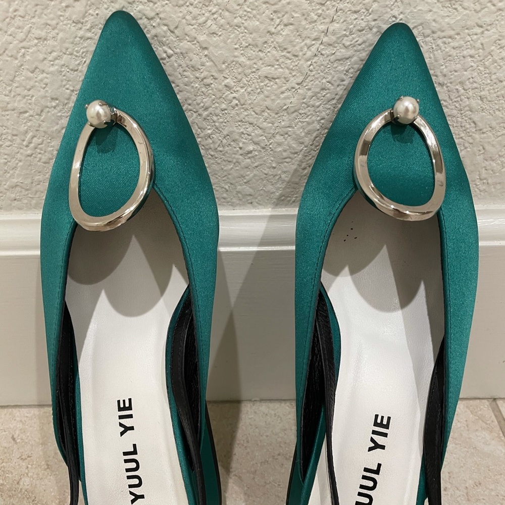 YUUL YIE 30MM SLING BACK LEATHER PUMPS
